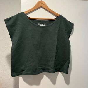 Big Bud Press Cropped Tunic Top in dark emerald green